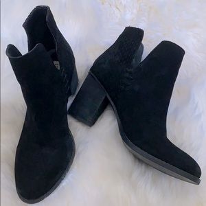 Steve Madden Womens Sydelle Booties
